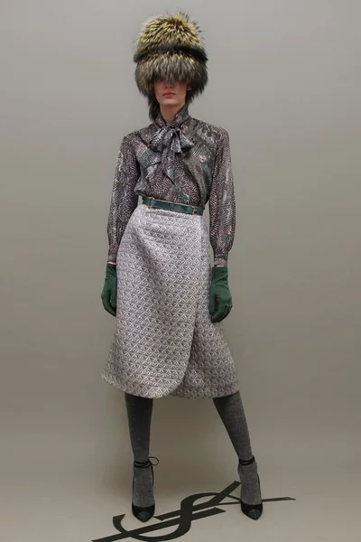 Look 32